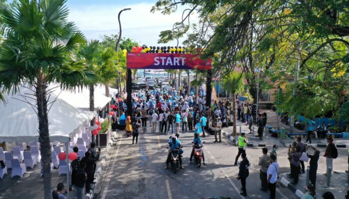 Kampanye Energi Bersih, PLN Ajak Stakeholders Keliling Labuan Bajo Pakai Motor Listrik