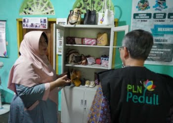 Kembangkan KUB Bank Sampah, PLN Salurkan TJSL di Pasia Nan Tigo Kota Padang