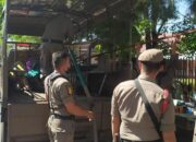 Satpol PP Padang Tertibkan PKL Berjualan di Fasum dan Fasos