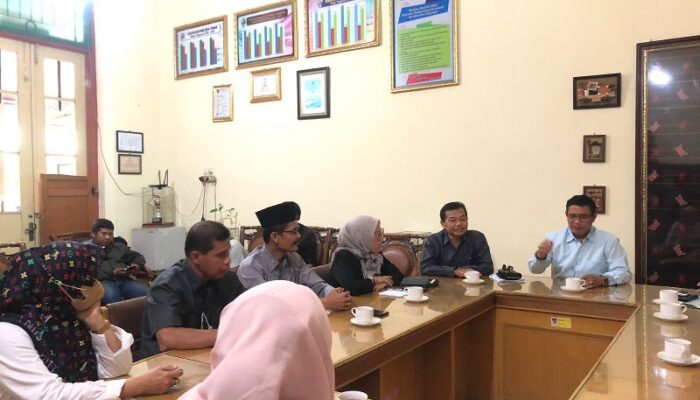 Manipulasi Nilai, DPRD Padang Kunjungi SMPN 1 Padang