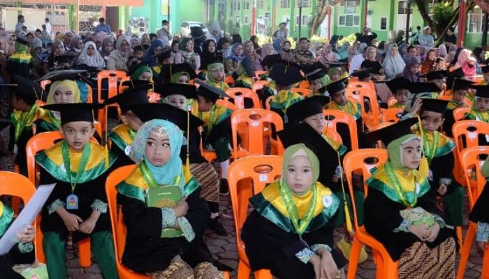 Raudhatul Athfal Ar-Rahmah Bukittinggi Gelar Khatam Kibar dan Pentas Seni