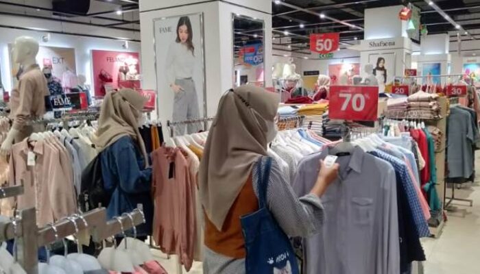 Transmart Padang Berikan Promo Holiday Sale Hingga Besok