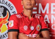 Dwi Andika Cakra Yudha Resmi Berseragam Semen Padang FC