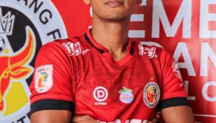 Dwi Andika Cakra Yudha Resmi Berseragam Semen Padang FC