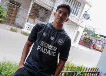 Bek tengah Semen Padang FC, Aldo Claudio