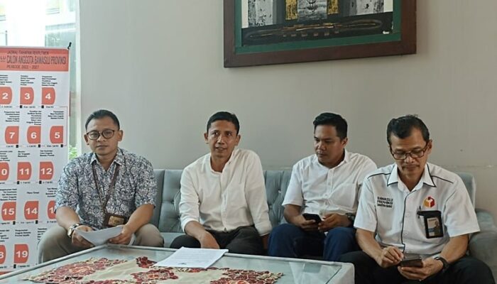 135 Calon Anggota Bawaslu Sumbar Lulus Administrasi 