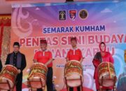 Walikota Genius Umar Buka Kegiatan Semarak Kumham Pentas Seni Budaya Minangkabau di Pariaman