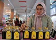 Ada Madu Hitam di Pekan Ekonomi Kreatif Gedung Youth Center Padang