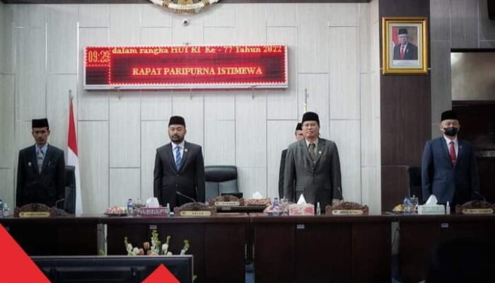 Dipimpin Ketua Zigo Rolanda, Anggota DPRD Solok Selatan  Ikuti Rapat Paripurna Mendengarkan Pidato Presiden