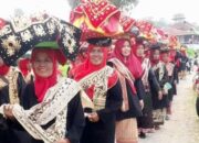 Nagari Paninjauan Tanah Datar Baralek Gadang, dari Lomba Mewarnai Anak-anak Hingga Arak Iriang Sakaliliang Kampuang