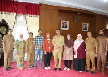 Program “Dosen IPB Pulang Kampung” Bantu Warga Desa Pauh Timur Pariaman Kembangkan Peternakan Kambing