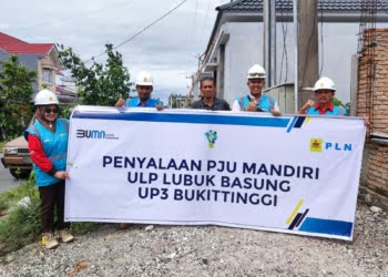 Tanpa Biaya Penyambungan Listrik, PLN Terangi Kompleks Perumnas Talago Lubuk Basung Agam