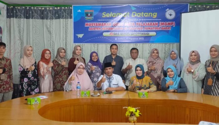 Diketuai Sesri Erliyanti dari SMK Kesehatan Genus, MGMP Asisten Keperawatan Sumbar Terbentuk