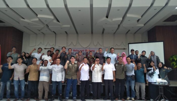 Kelompok Usaha Masyarakat di Pasaman Dilatih Cara Tepat Budidaya Lebah Madu