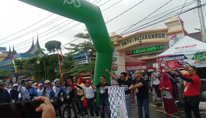 Meriahkan HUT RI, Ribuan Alumni SMP 1 Payakumbuh Ikuti Gowes Merdeka Berhadiah Rp50 Jutaan