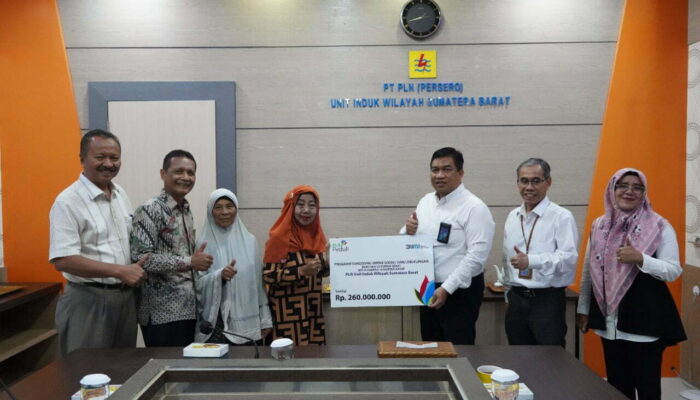 Program “Rumah Sehat IKPLN” Renovasi 13 Rumah Purnabakti Pejuang Kelistrikan Sumbar