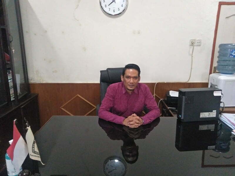 Ketua KPU Agam, Riko Antoni