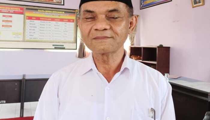 Gunakan Lampu Cas, Jorong Tigo Niniak Butuh Penerangan Listrik