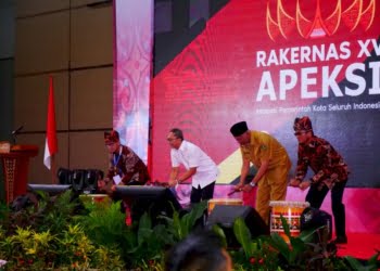 Buka Rakernas Apeksi XV di Padang, Kemendag Serukan Kolaborasi Daerah dan Pusat Dorong UMKM Go Internasional