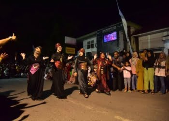 FOTO-FOTO Meriahnya Sawahlunto Internasional Silungkang Carnaval di Malam SISCa Fashion On Street 2022