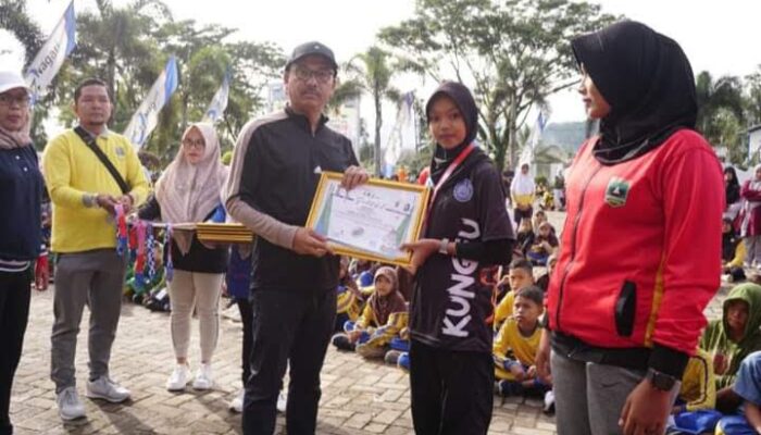 Peringati Haornas ke-39, 10 Atlet Berprestasi Terima Penghargaan dari Pemkab Solok Selatan