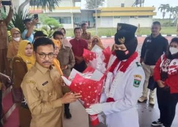 Sambut Kepulangan Faiha, Paskibraka Asal Solok Selatan di BIM, BPIH Apresiasi Bupati Khairunas