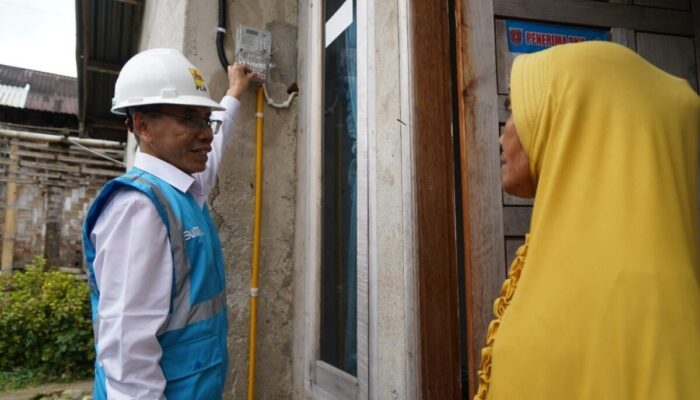 Hari Pelanggan Nasional, PLN Sumbar Ajak Masyarakat Beralih ke Listrik Prabayar Karena Jauh Lebih Nyaman
