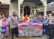 Polres Pasaman Barat Salurkan 100 Paket Sembako di Jorong Pinaga Talamau 