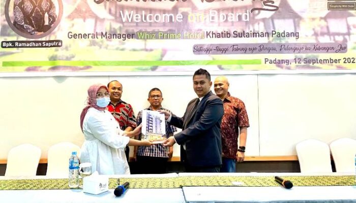 General Manager Whiz Prime Hotel Padang Dijabat Ramadhan Saputra