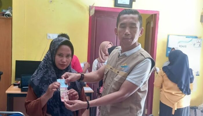 BLT BBM Tahap 1 Disalurkan, Penerima di Solok Selatan Sebanyak 10.107 KPM