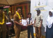 Solok Selatan Realisasikan Program Seragam Sekolah Gratis