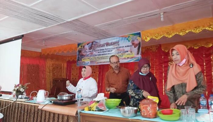 Dosen Prodi D III Kebidanan Bukittinggi Gelar Pengabdian Masyarakat Tentang MP-ASI Menu 4 Bintang