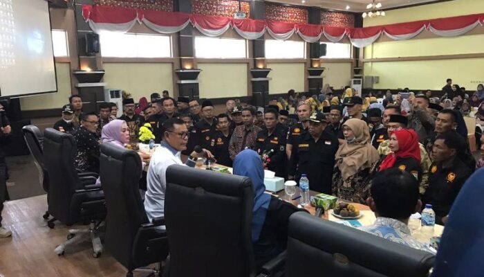 Bupati Solok Epyardi Asda Gelontorkan Rp3 Miliar untuk UMKM