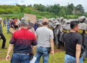 Anggota Polres Bukittinggi Bentrok dengan Massa Pendukung Pasangan Calon
