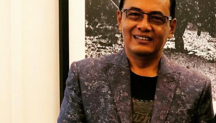 Mantan Plh Sekda Kabupaten Solok Edisar Manti Basa Berlabuh ke PAN