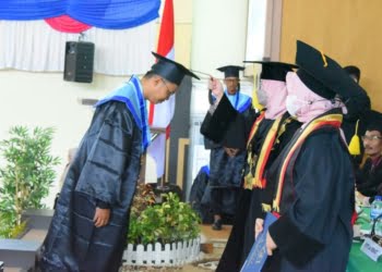 Direktur Ester Edwar: Keahlian Lulusan Politeknik ATI Padang Teruji Sesuai  Kompetensi LSP