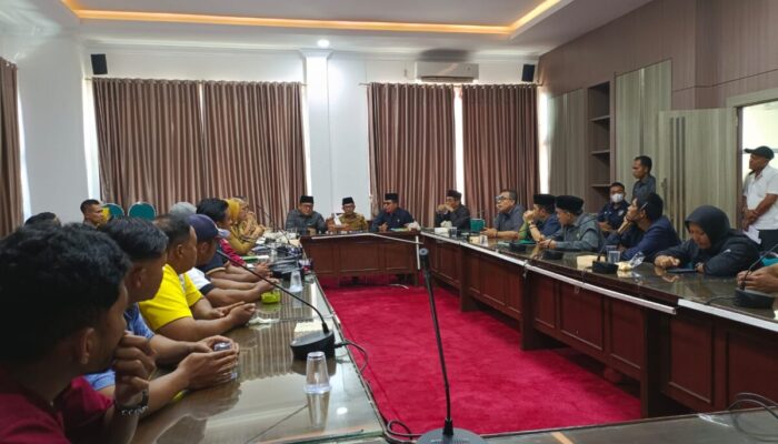 16 Petugas Inseminator Bidang Pertanian Datangi Gedung Dewan Tanah Datar, Ini Penjelasannya!