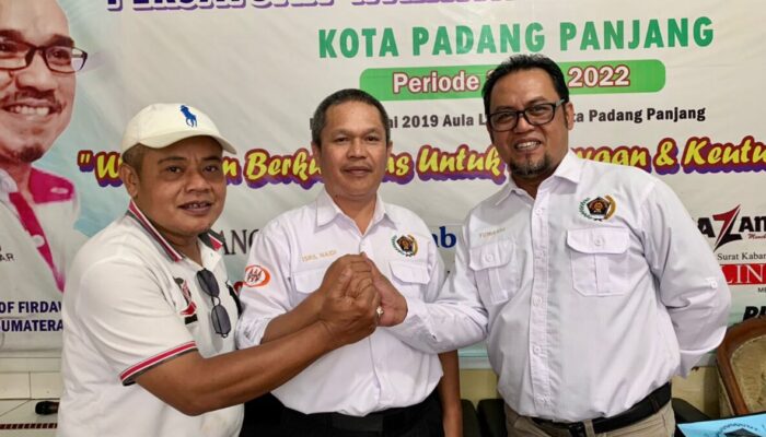Saaaah…! Isril Naidi Jabat Ketua PWI Padang Panjang