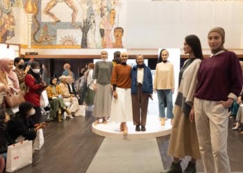 Jadi Official Make Up Partner, Wardah dan UNIQLO Berkolaborasi