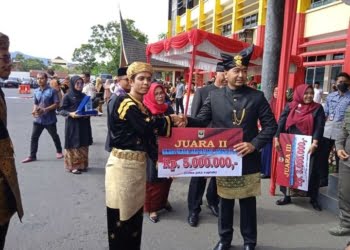 Terpilih Pemuda Berprestasi Sumbar 2022, “Uncu Rahmad” Lestarikan Kesenian Tradisional Minang Lewat Channel Youtube Ragadupa