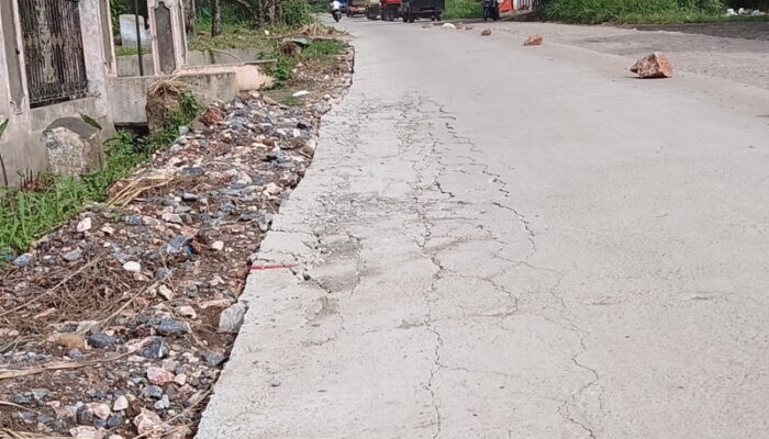 Tahap Pengerjaan, Jalan Payakumbuh-Sitangkai Sudah Retak