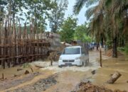 Curah Hujan Tinggi, Akses Jalan Simpang Tabek Kabupaten Dharmasraya Terputus