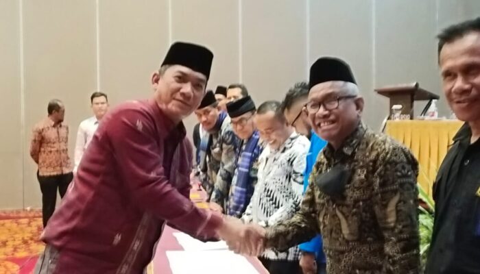 Bawaslu Tanah Datar Gelar Sosialisasi Pengawasan Pemilu dan MoU Bersama Ormas