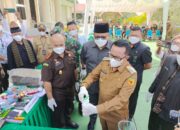 Bupati Tanah Datar Musnahkan Barang Bukti Narkotika di Kejari