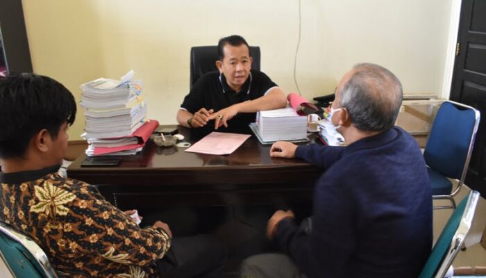 Korupsi Dugaan Pembangunan RSUD, Kejari Pasaman Barat Serahkan Dua Tersangka ke JPU