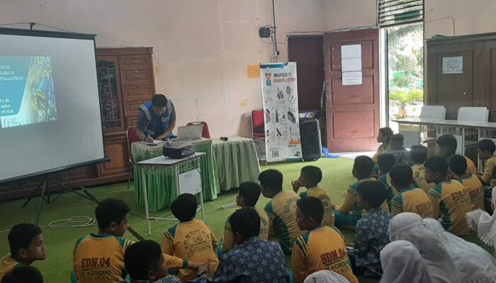 Tanamkan Sikap Peduli K2 Sejak Dini, PLN Sosialisasi Kelistrikan Bagi Siswa di SDN 04 Korong Kota Solok