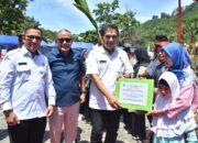 Peduli Difabel Sawahlunto, PT Semen Padang Serahkan Bantuan 20 Stup Lebah Galo-Galo