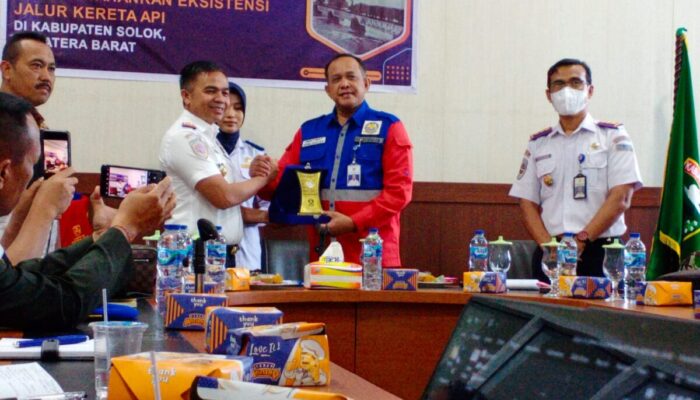 Dirjen Perkeretaapian dan Pemkab Pertahankan Eksistensi Jalur Kereta Api di Kabupaten Solok