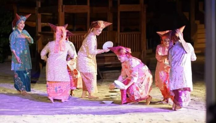 FOTO-FOTO: Semalam Minang Tempo Dulu yang Mengesankan di Sumarak Nagari Perempuan Saribu Rumah Gadang