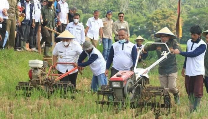 Tutup Tahun 2022, Tanah Datar Lepas dari Nagari Sangat Tertinggal